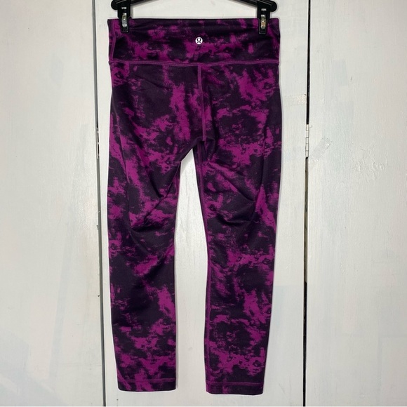 Lululemon crop leggings size 4 - Picture 2 of 4